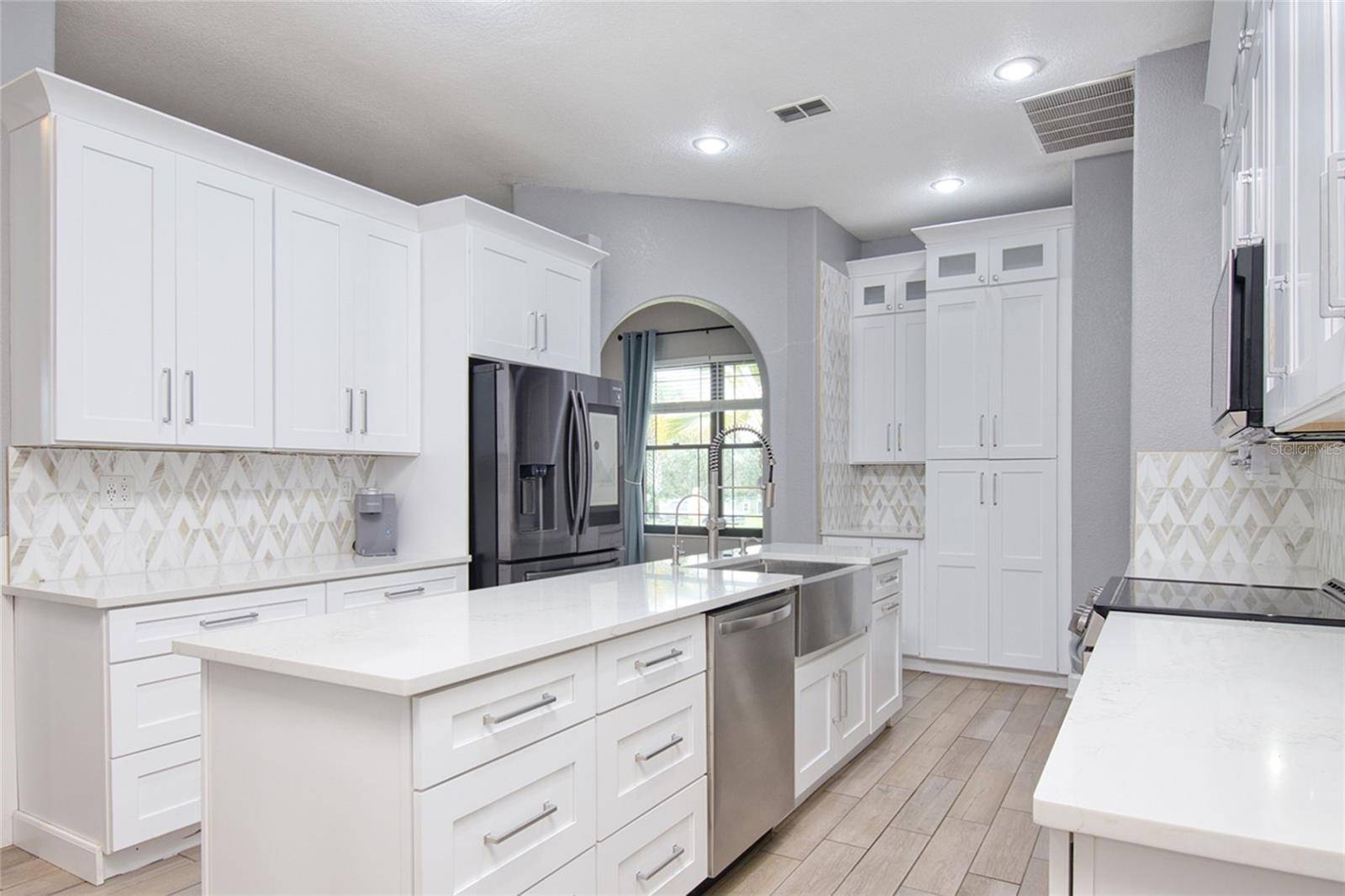 10537 VERSAILLES BLVD, Clermont, FL 34711