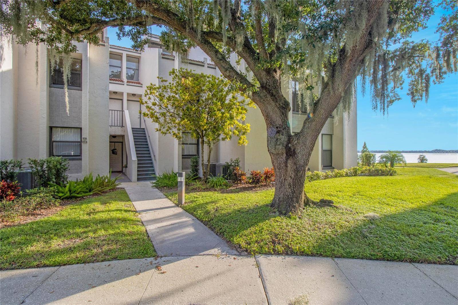 410 LAUREL COVE WAY, Winter Haven, FL 33884