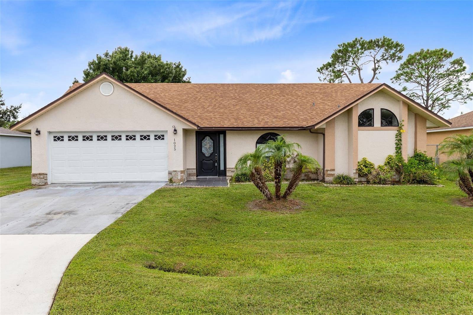 1025 DERBYSHIRE DR, Kissimmee, FL 34758