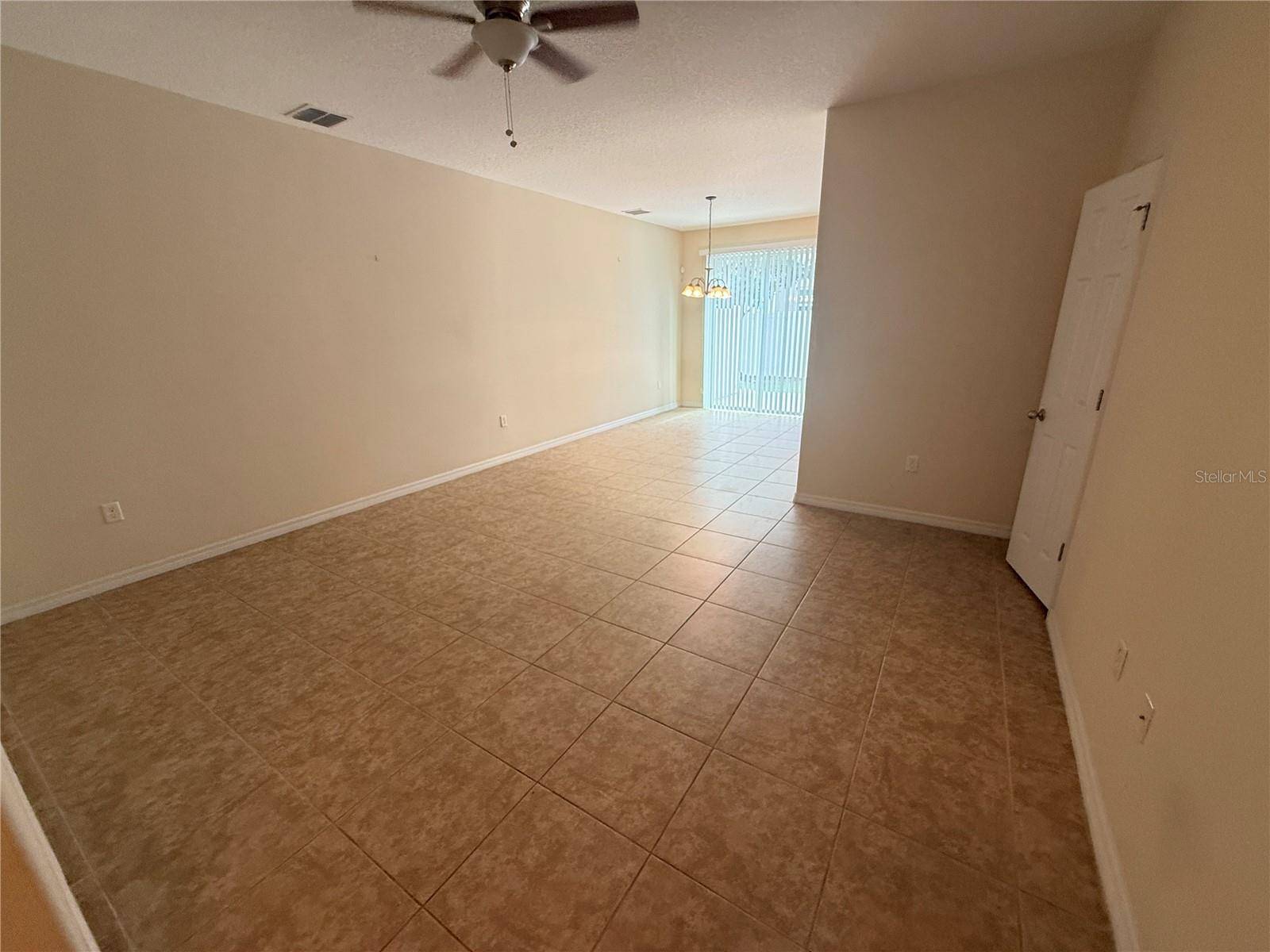 9460 STRONGBARK LN, Orlando, FL 32832