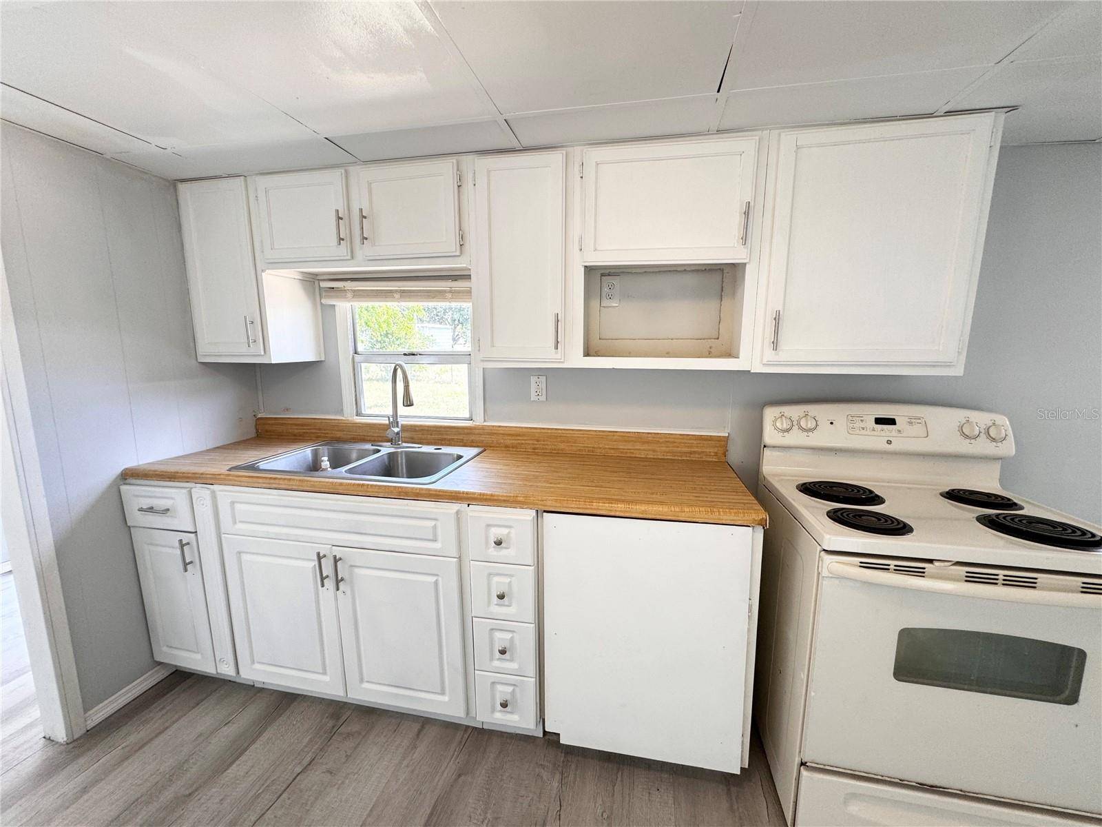 3418 BROCKETT RD, Mims, FL 32754