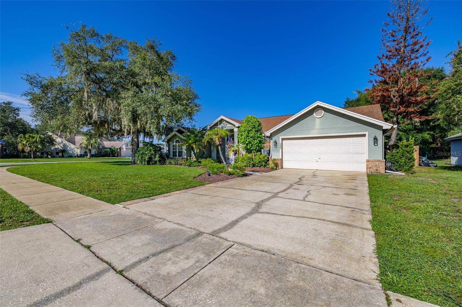 302 OAK LEAF CIR, Lake Mary, FL 32746