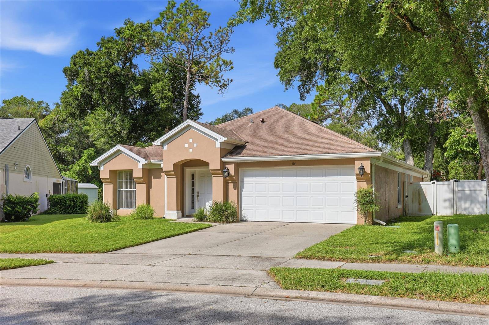 115 N WEATHERSFIELD AVE, Altamonte Springs, FL 32714