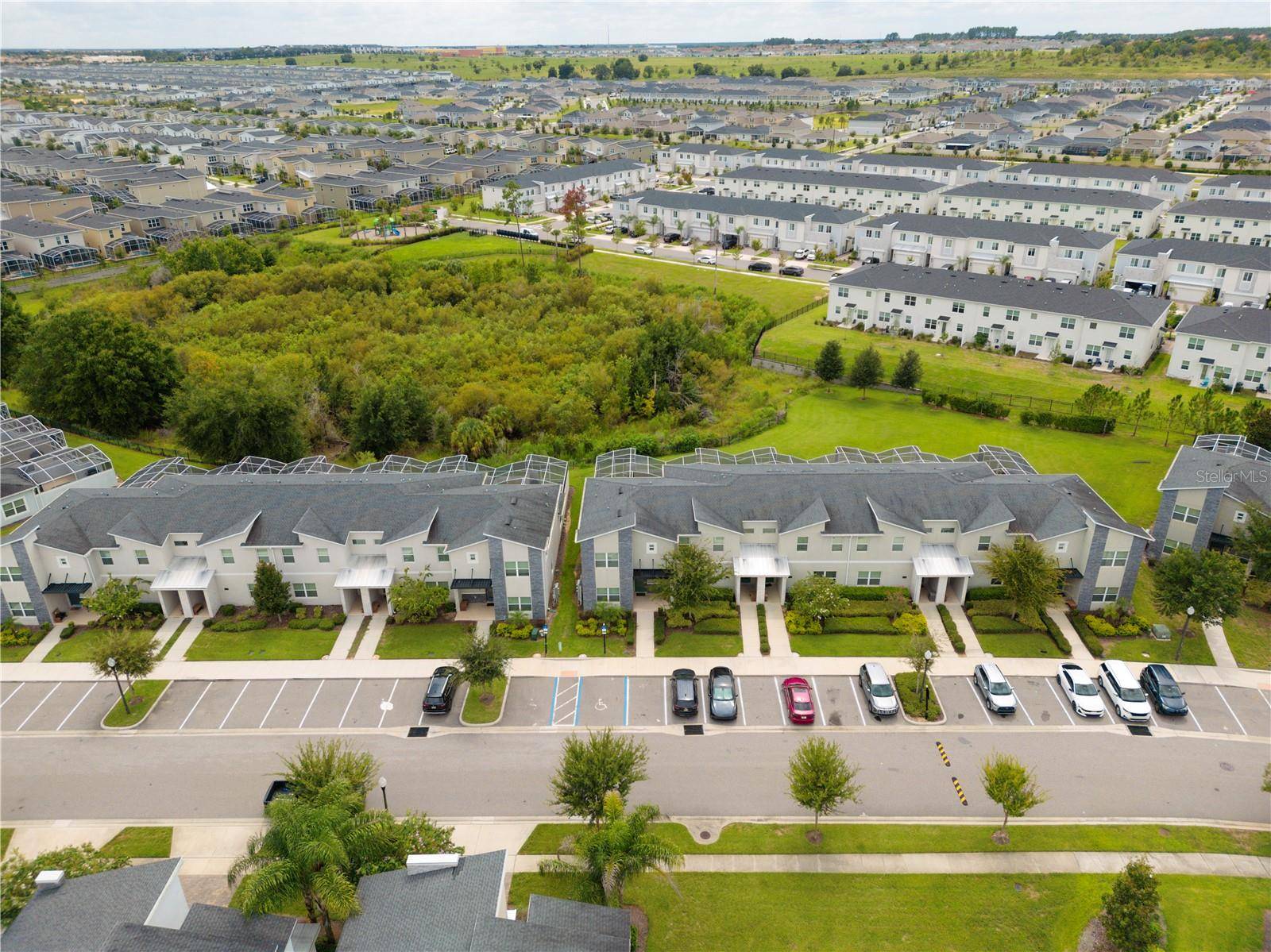 302 OCEAN COURSE AVE, Davenport, FL 33896