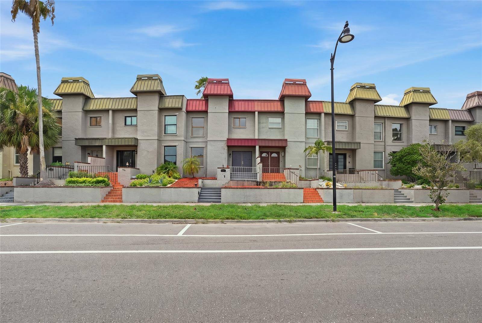 170 E DAVIS BLVD, Tampa, FL 33606
