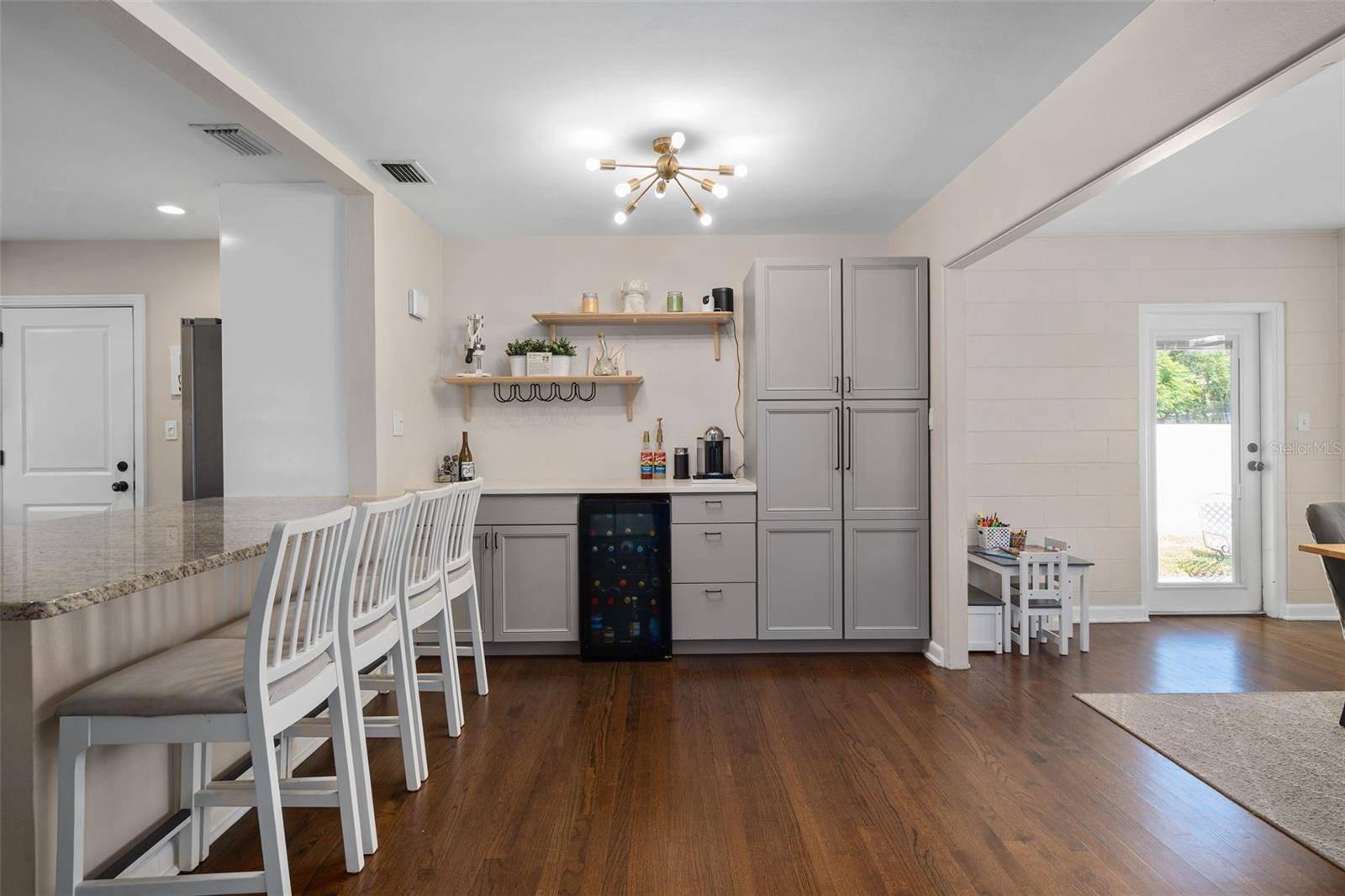 2907 VINE ST, Orlando, FL 32806