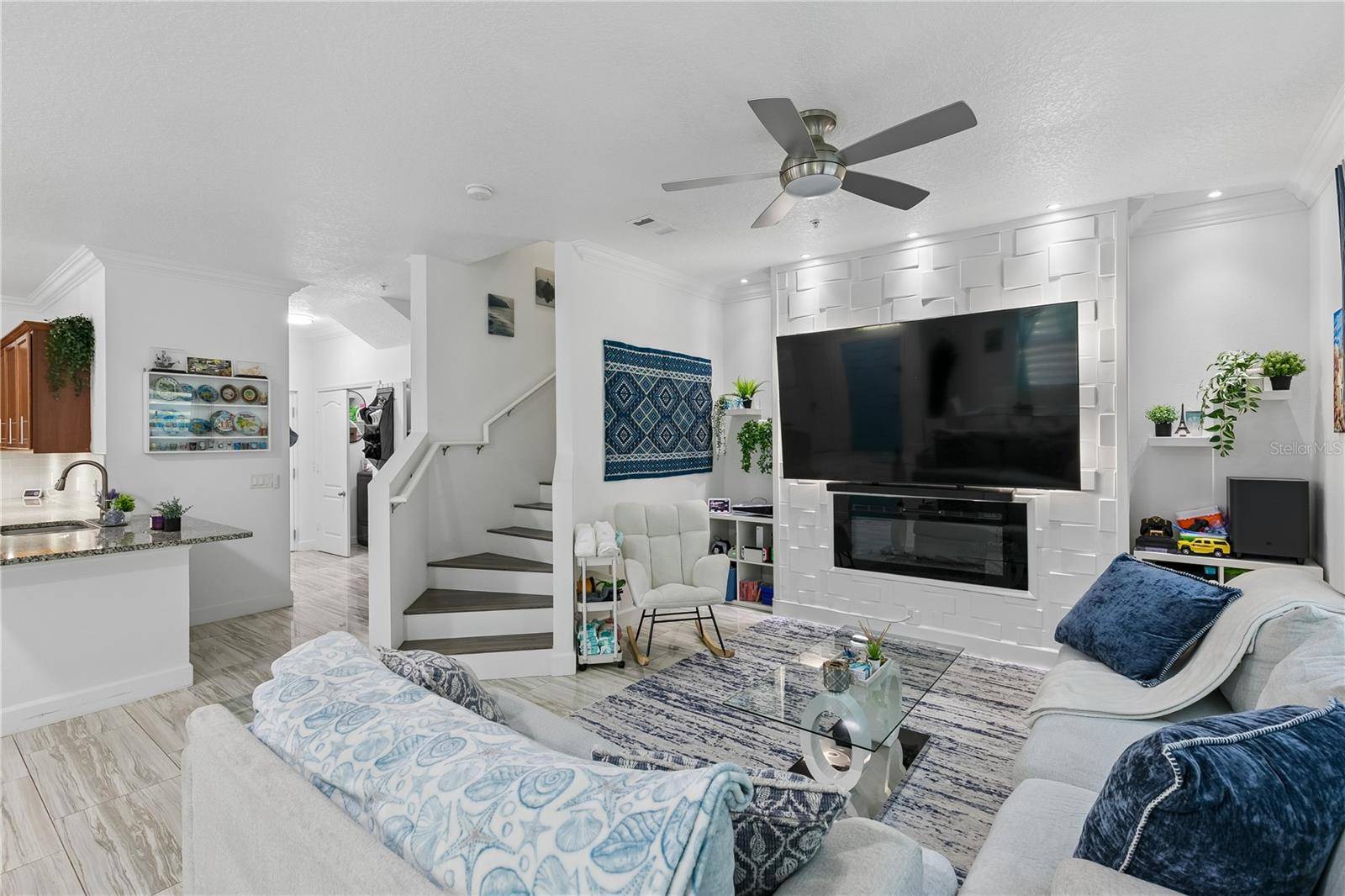 2264 BETSY ROSS LN #2264, St Cloud, FL 34769