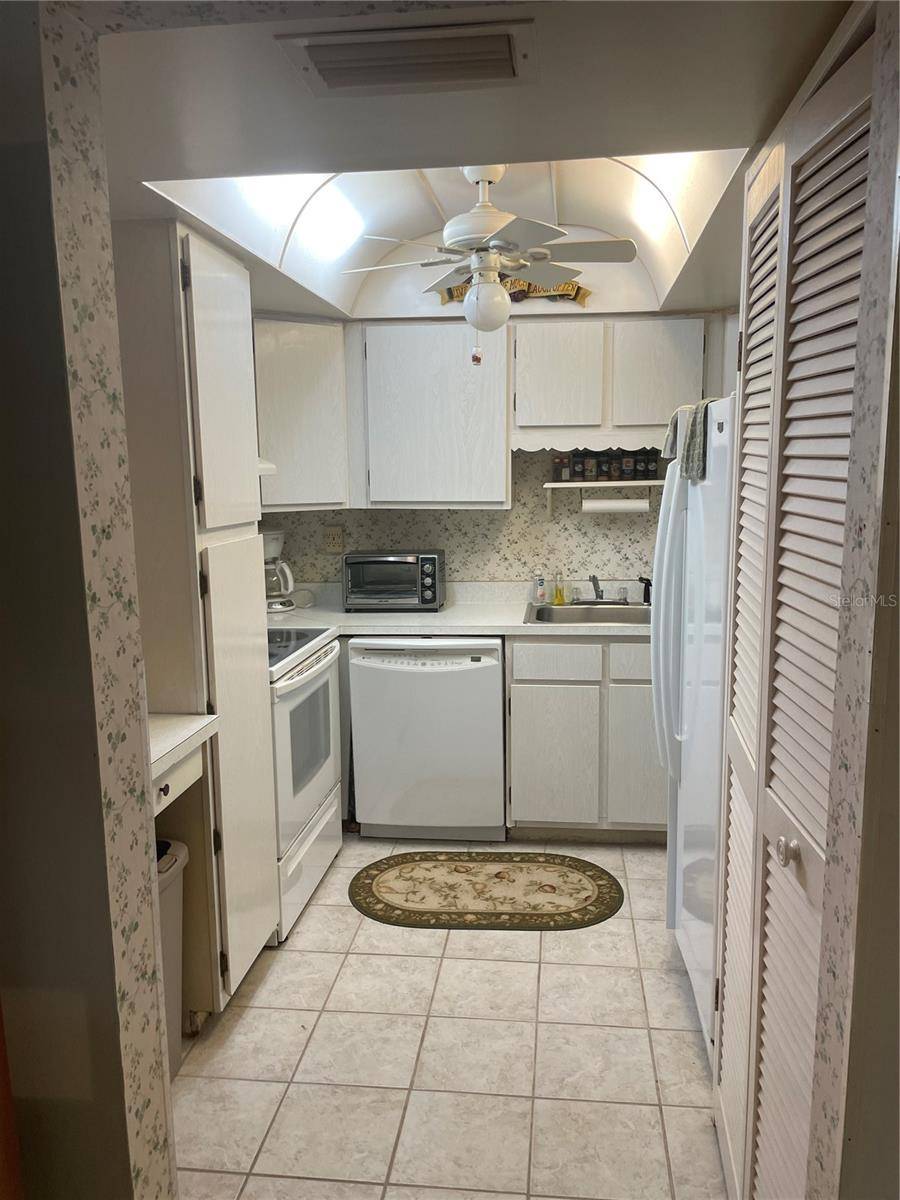 532 MIDWAY DR #Unit A, Ocala, FL 34472