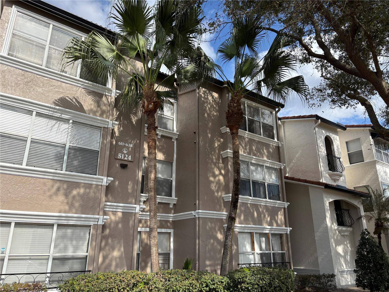5124 CONROY RD #623, Orlando, FL 32811