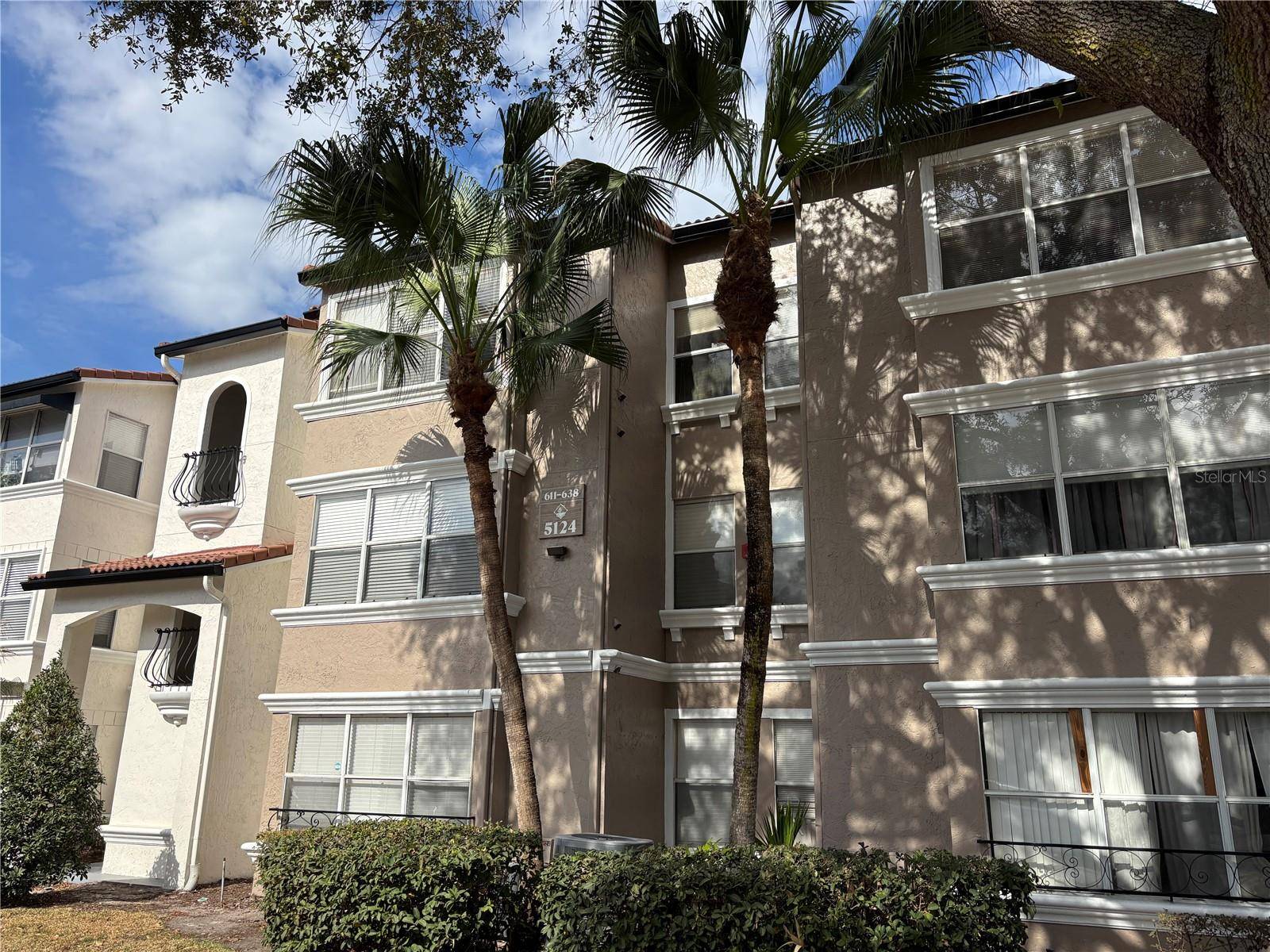 5124 CONROY RD #623, Orlando, FL 32811