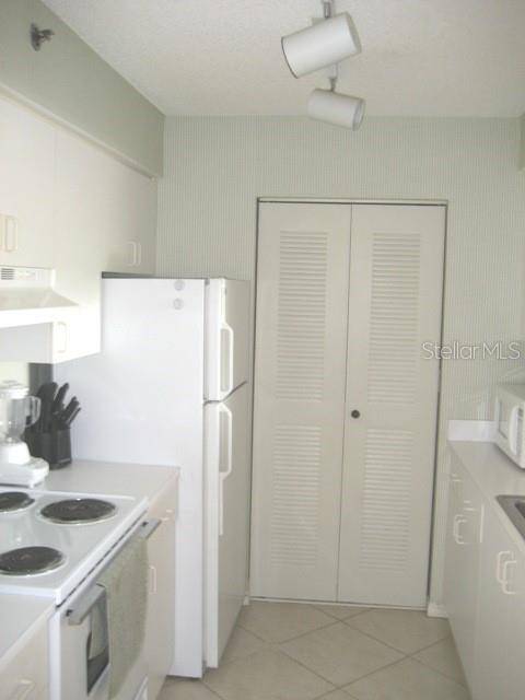 19655 E COUNTRY CLUB DR #6403, Aventura, FL 33180