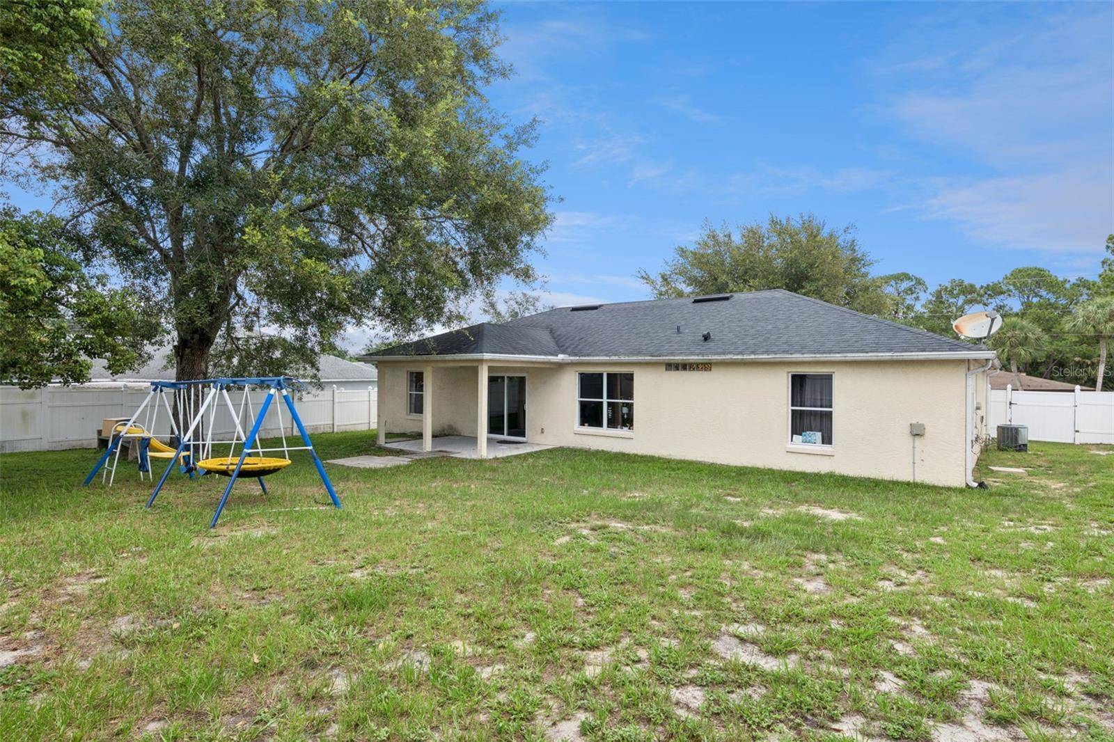 939 CLOVERLEAF BLVD, Deltona, FL 32725
