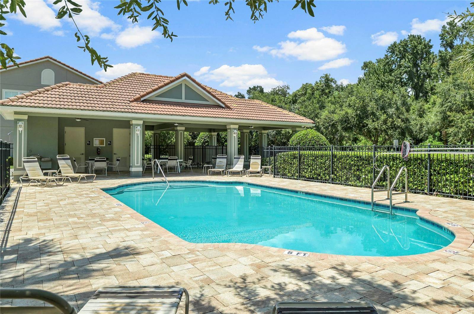 72 CANTERBURY BELL DR, Oviedo, FL 32765