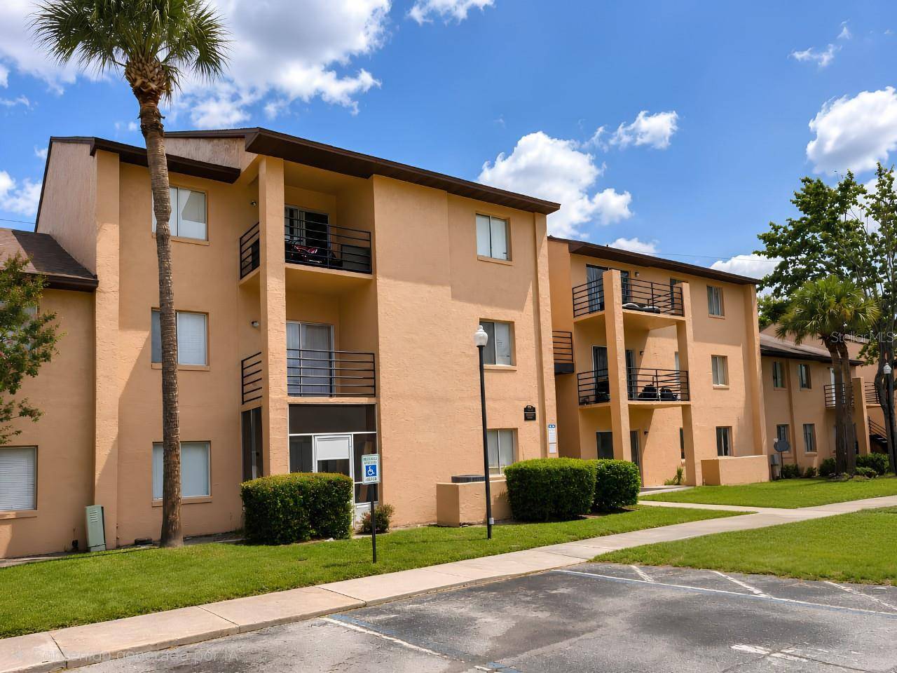 5214 VIA HACIENDA CIR #A308, Orlando, FL 32839