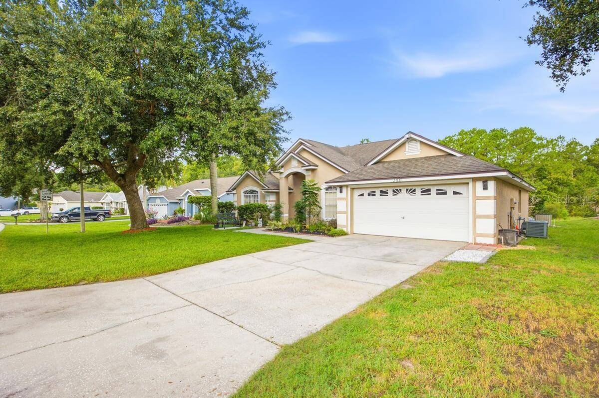 566 MONTANA AVE, Davenport, FL 33897