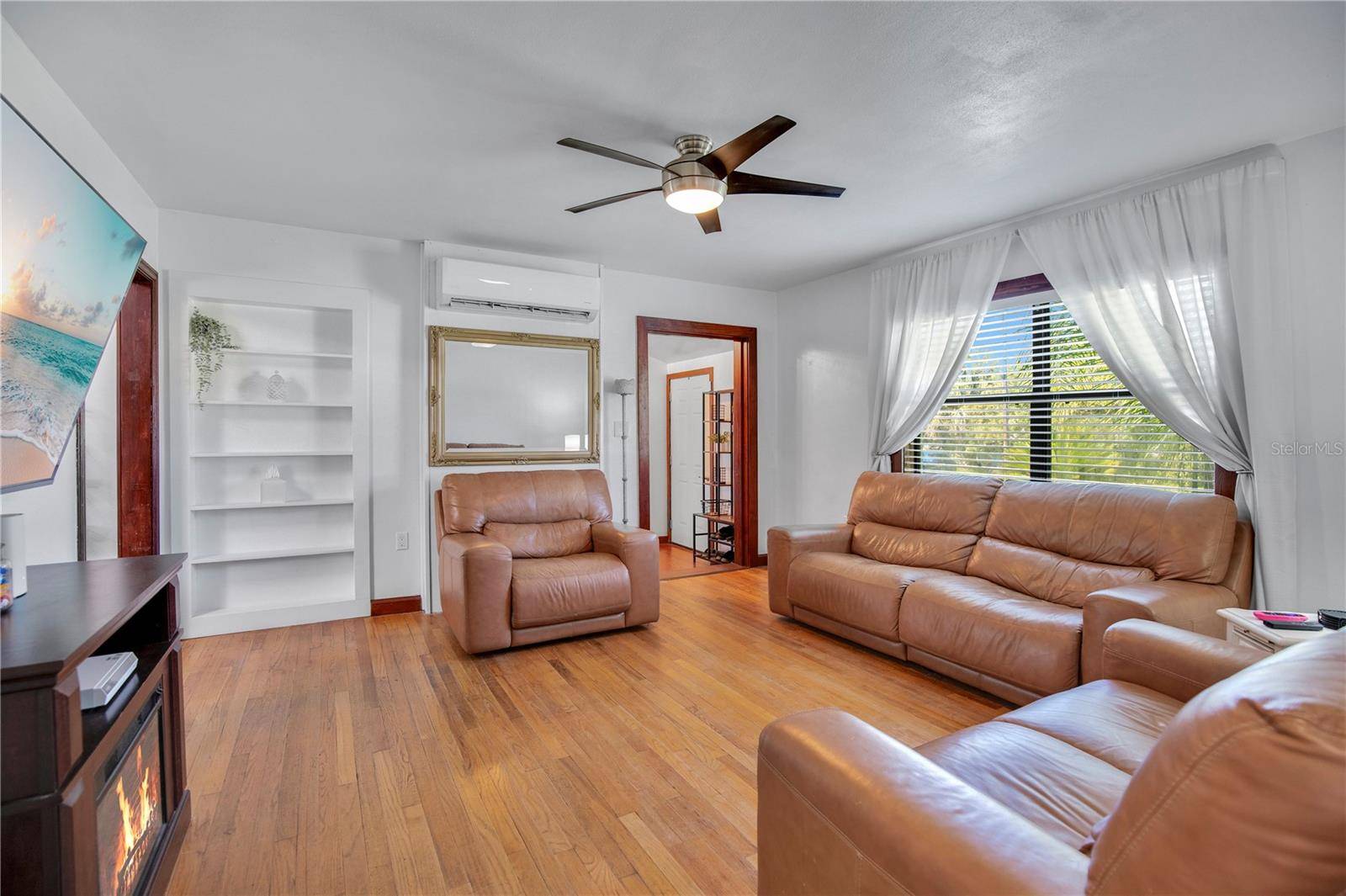 11 ASTER DR, Debary, FL 32713