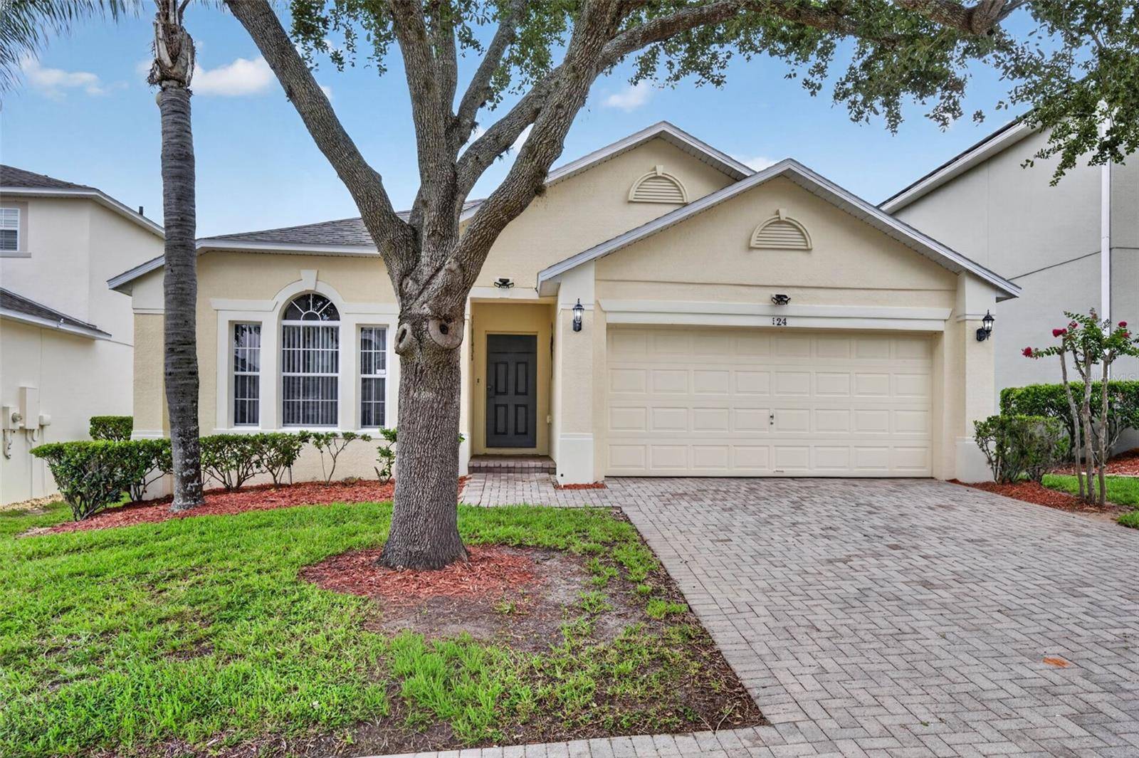 124 LANCASTER DR, Davenport, FL 33897