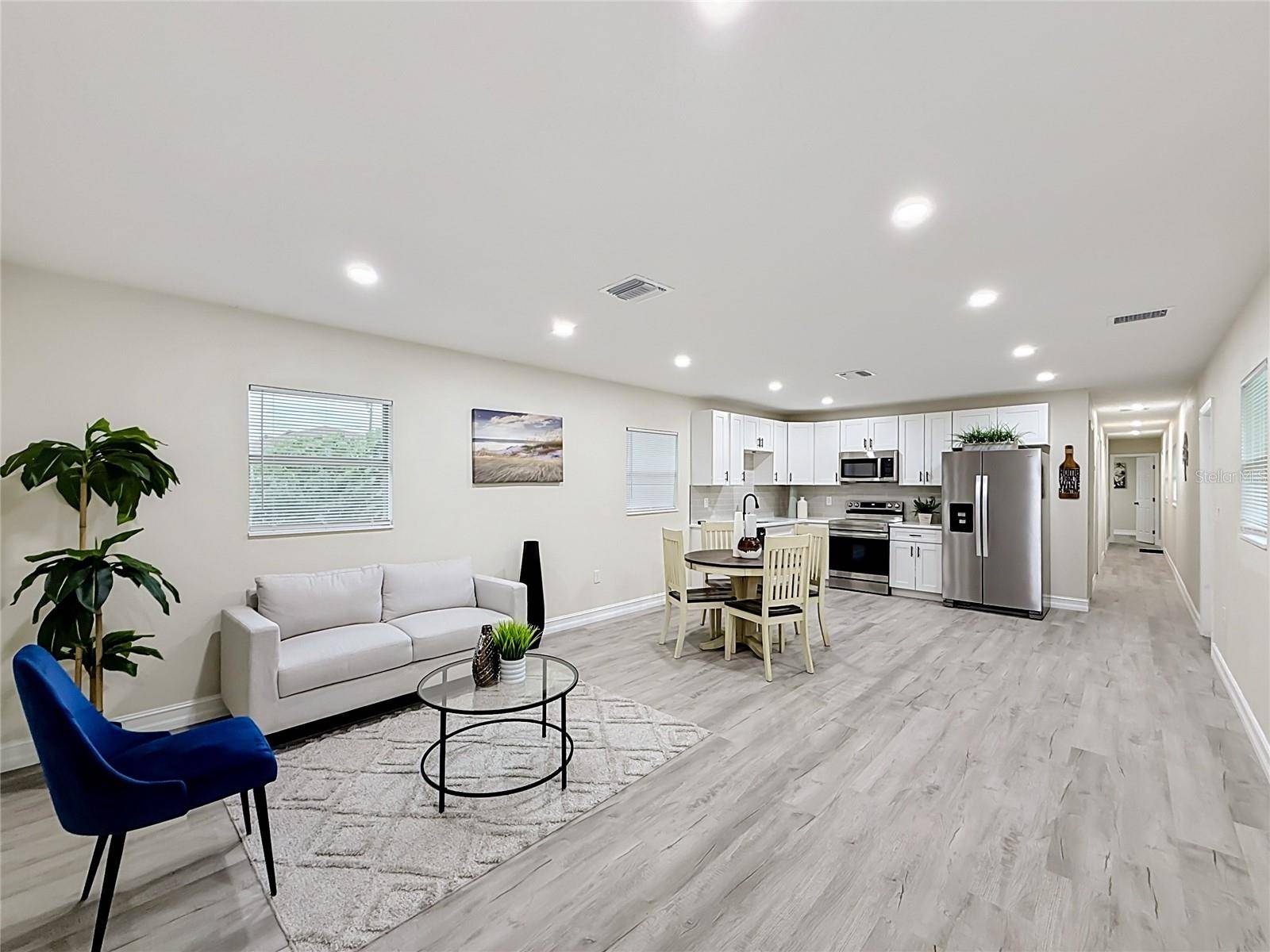 38910 MERRELL AVE, Umatilla, FL 32784