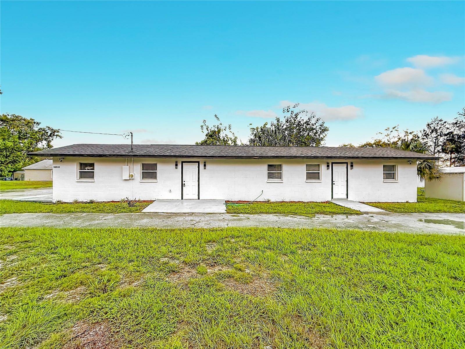 38910 MERRELL AVE, Umatilla, FL 32784