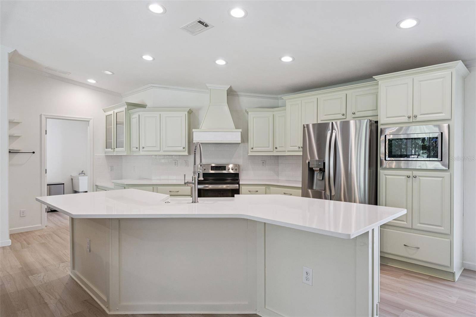 1161 LAKE HARNEY WOODS BLVD, Mims, FL 32754