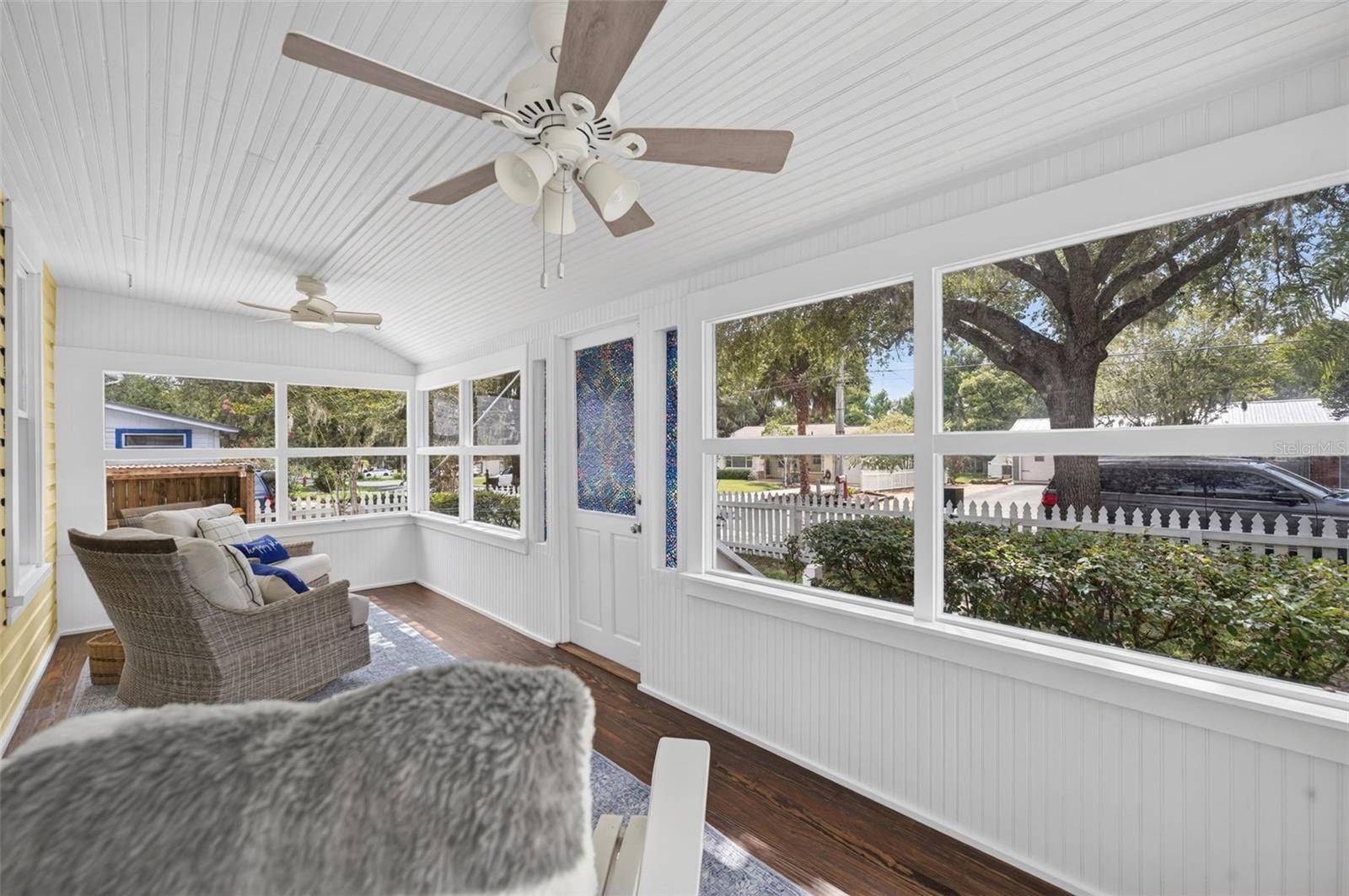 834 N ALEXANDER ST, Mount Dora, FL 32757