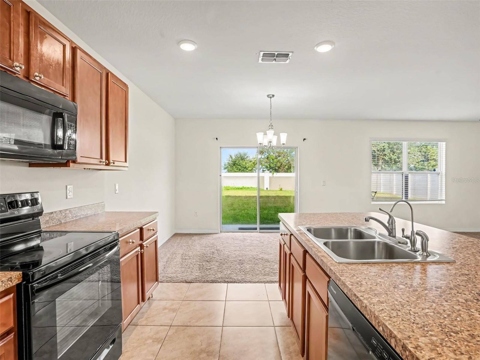 281 ST GEORGES CIR, Eagle Lake, FL 33839