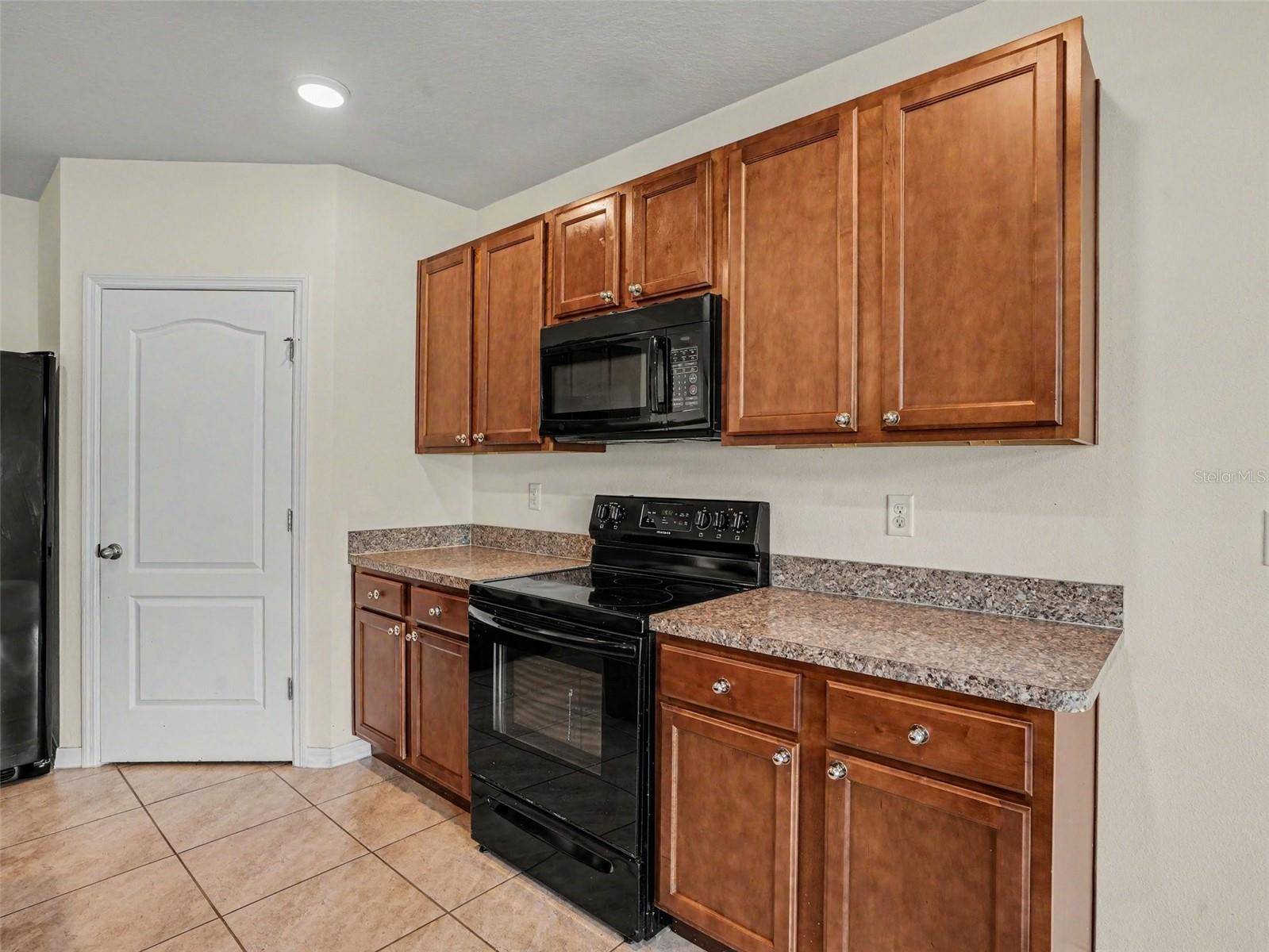 281 ST GEORGES CIR, Eagle Lake, FL 33839