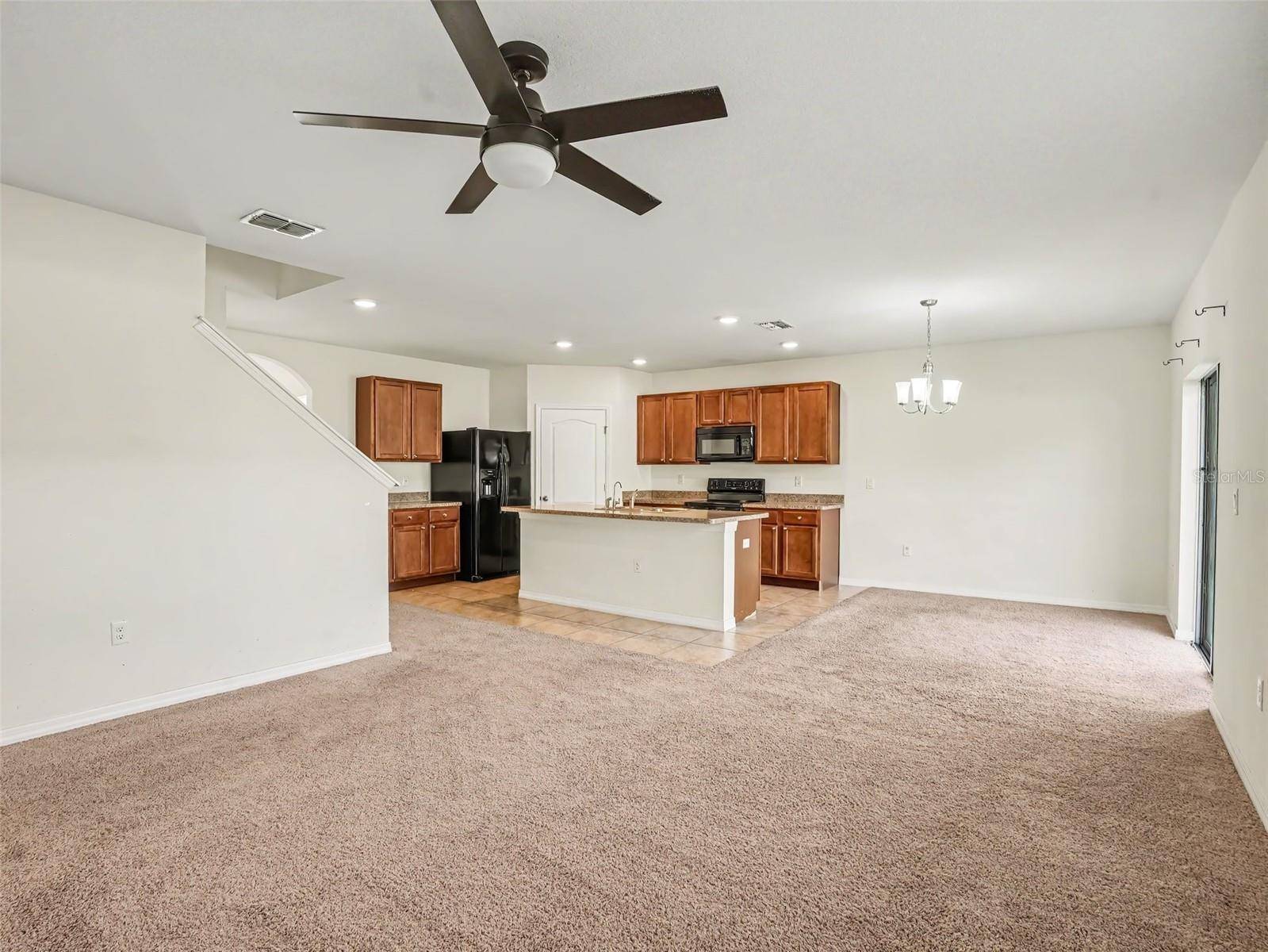 281 ST GEORGES CIR, Eagle Lake, FL 33839