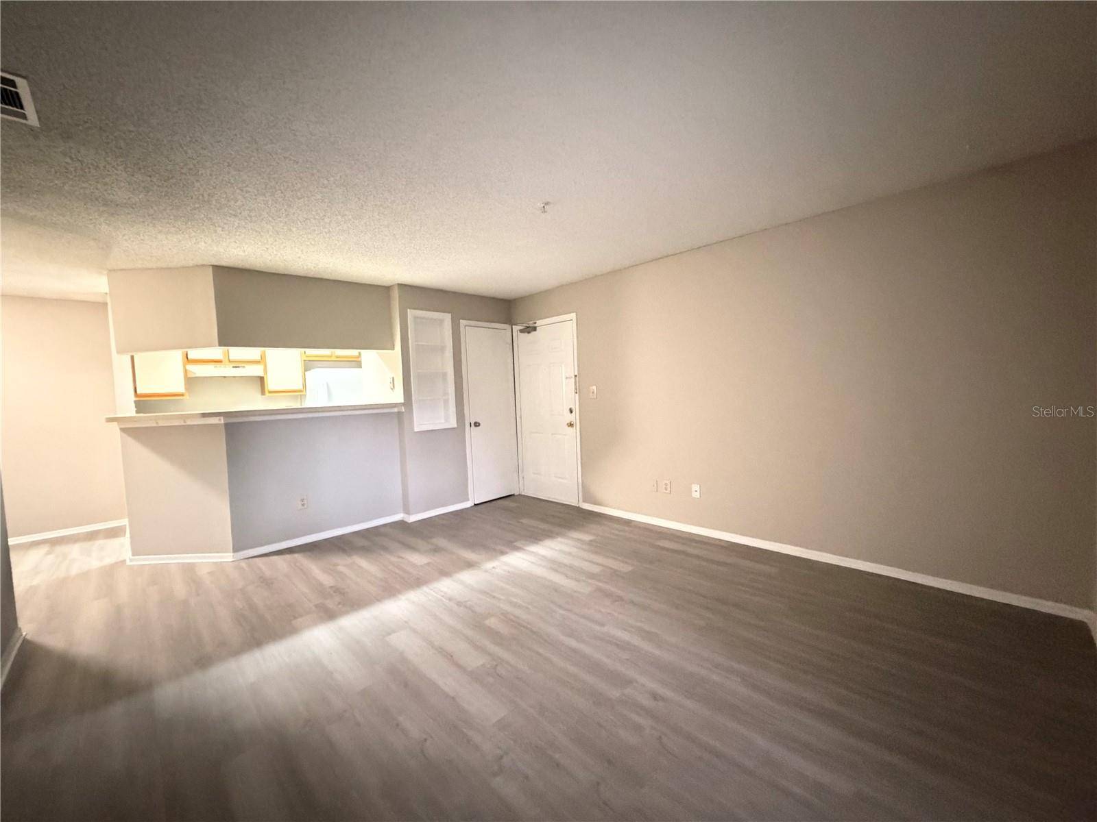 246 AFTON SQ #106, Altamonte Springs, FL 32714