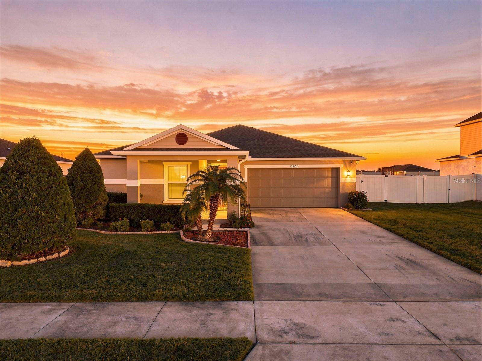 2328 CARRIAGE POINTE LOOP, Apopka, FL 32712