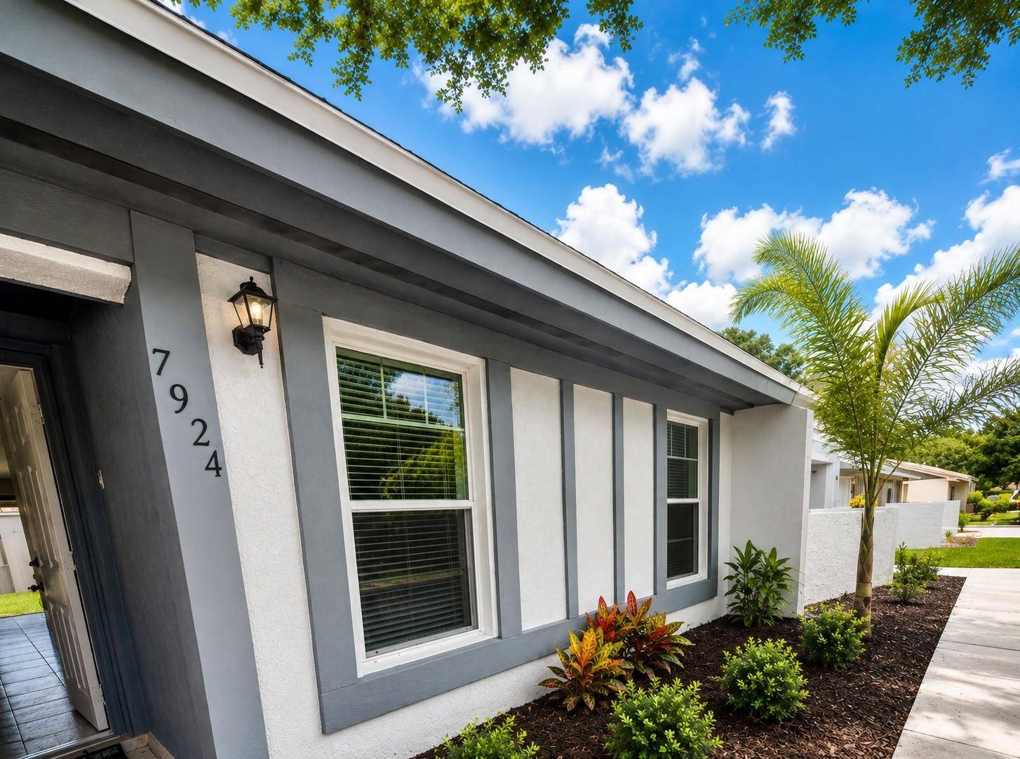 7924 GUARDSMEN ST, Orlando, FL 32822