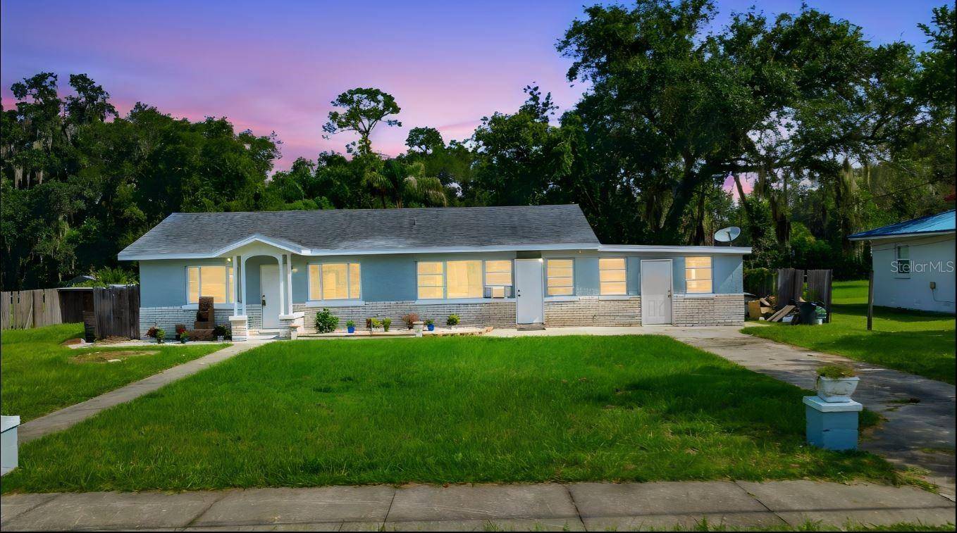 8 SMYRNA DR, Debary, FL 32713