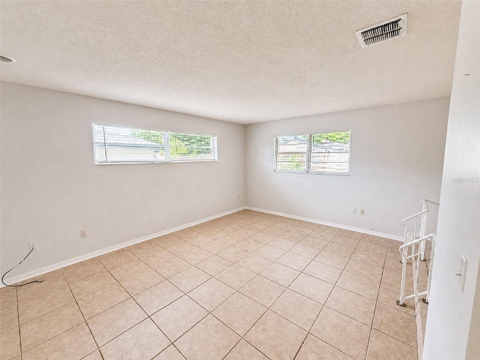 621 ASHBERRY LN, Altamonte Springs, FL 32714