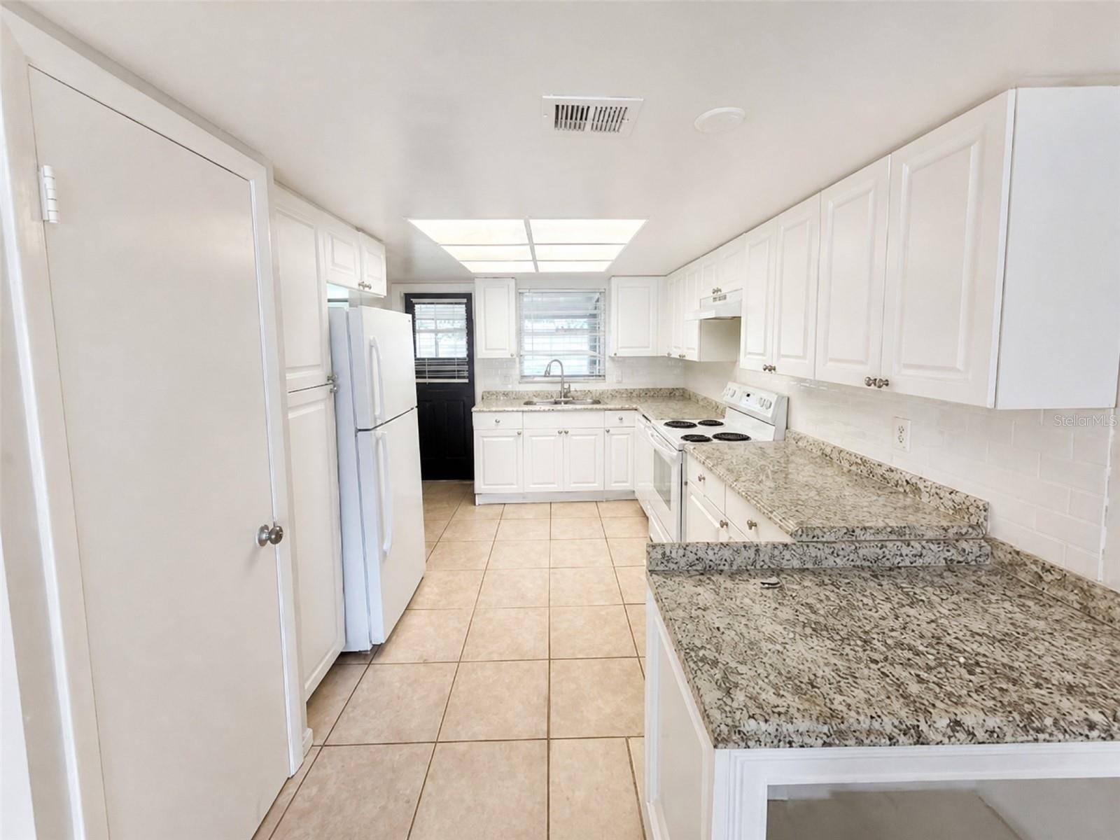 621 ASHBERRY LN, Altamonte Springs, FL 32714