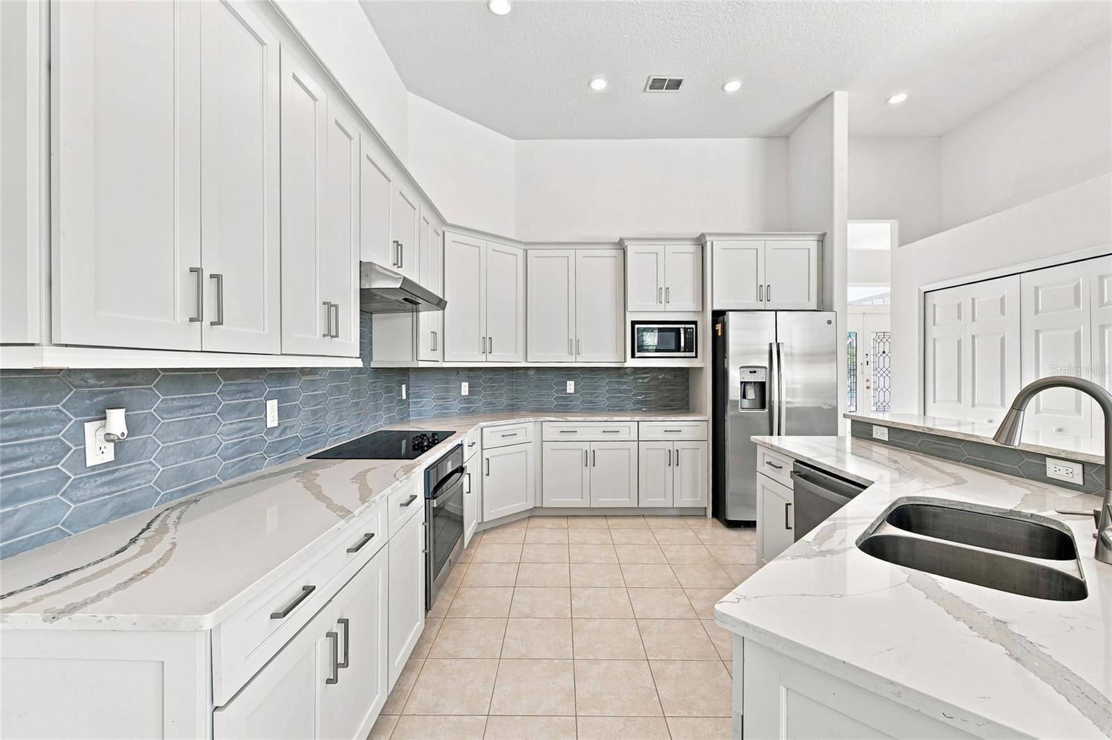 10008 CANOPY TREE CT, Orlando, FL 32836