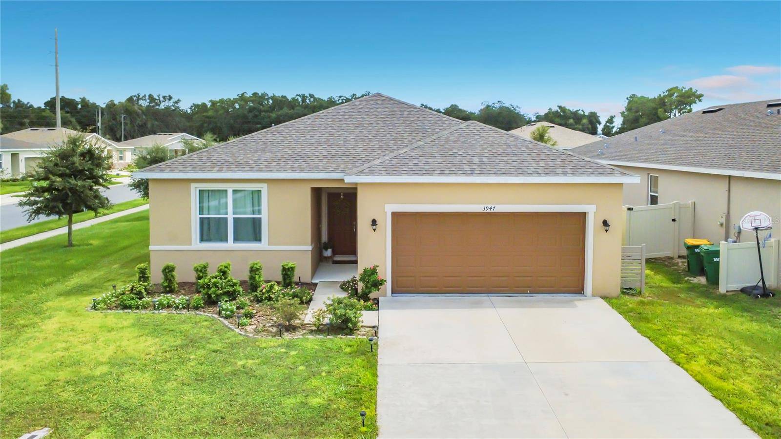 3947 MAYHILL LOOP, Eustis, FL 32736
