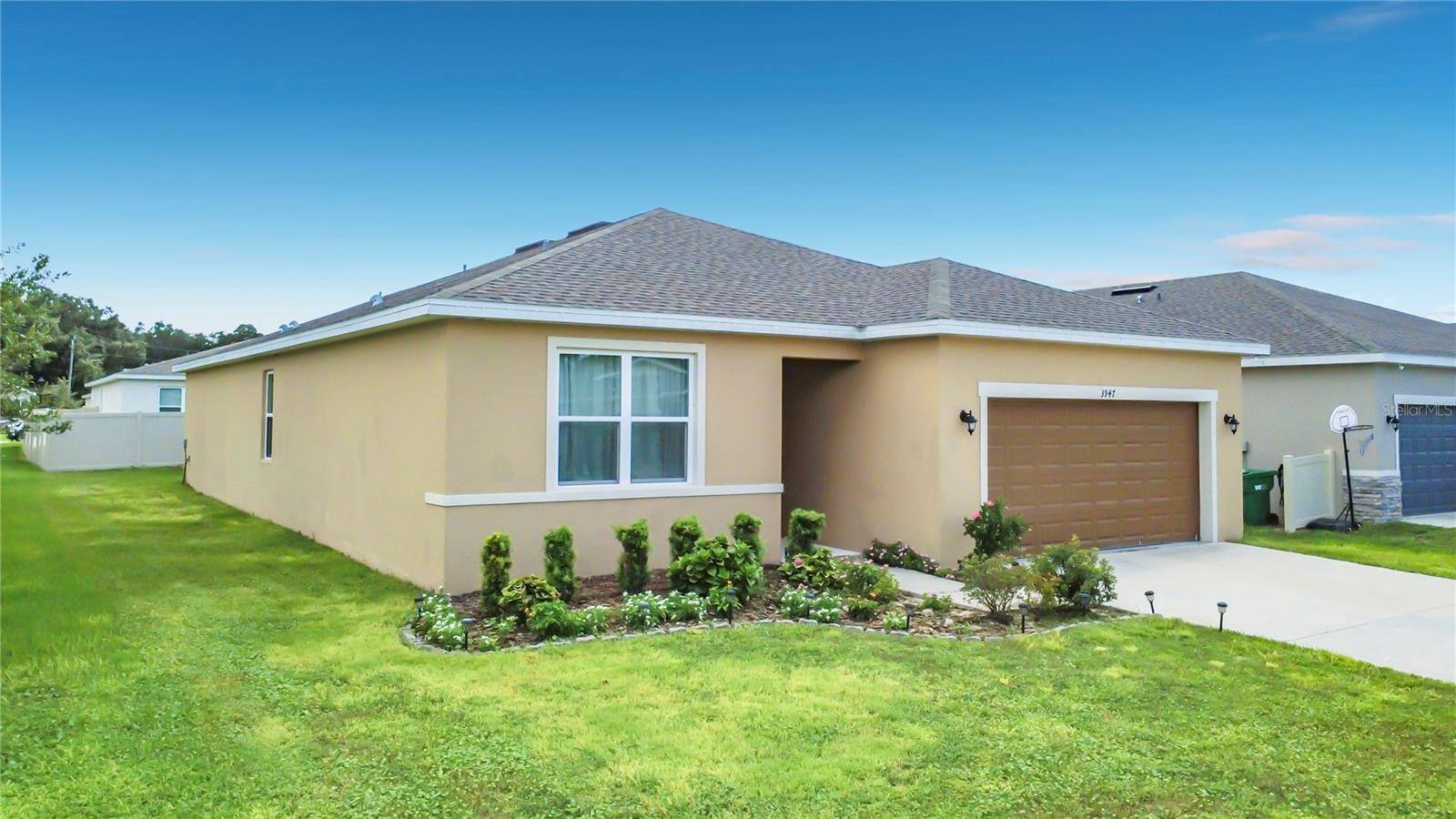 3947 MAYHILL LOOP, Eustis, FL 32736