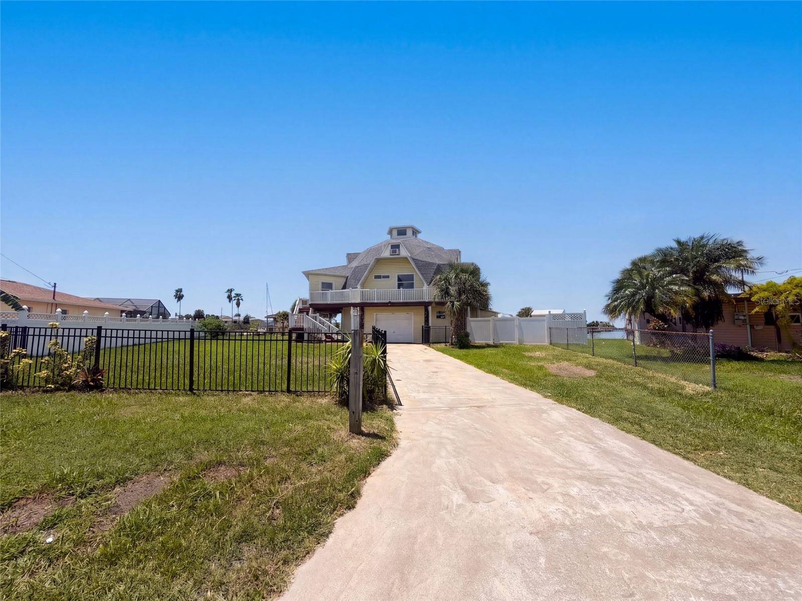 4100 FLAMINGO BLVD, Hernando Beach, FL 34607
