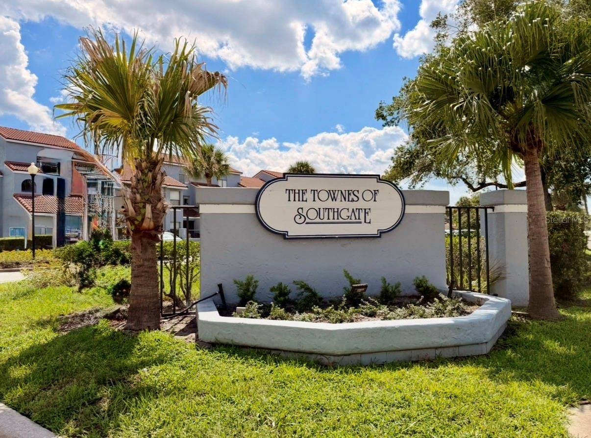 4607 GATE PL #202, Orlando, FL 32811