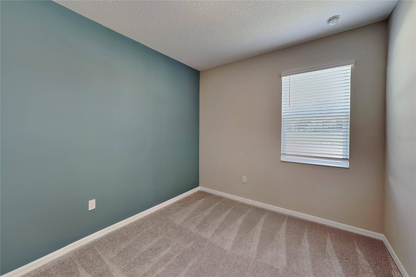805 LEMON AVE, Fruitland Park, FL 34731