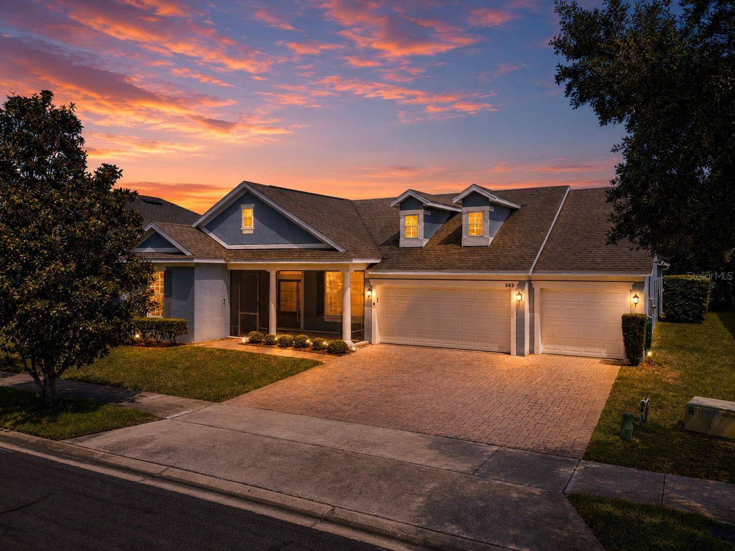589 BLUE CYPRESS DR, Groveland, FL 34736