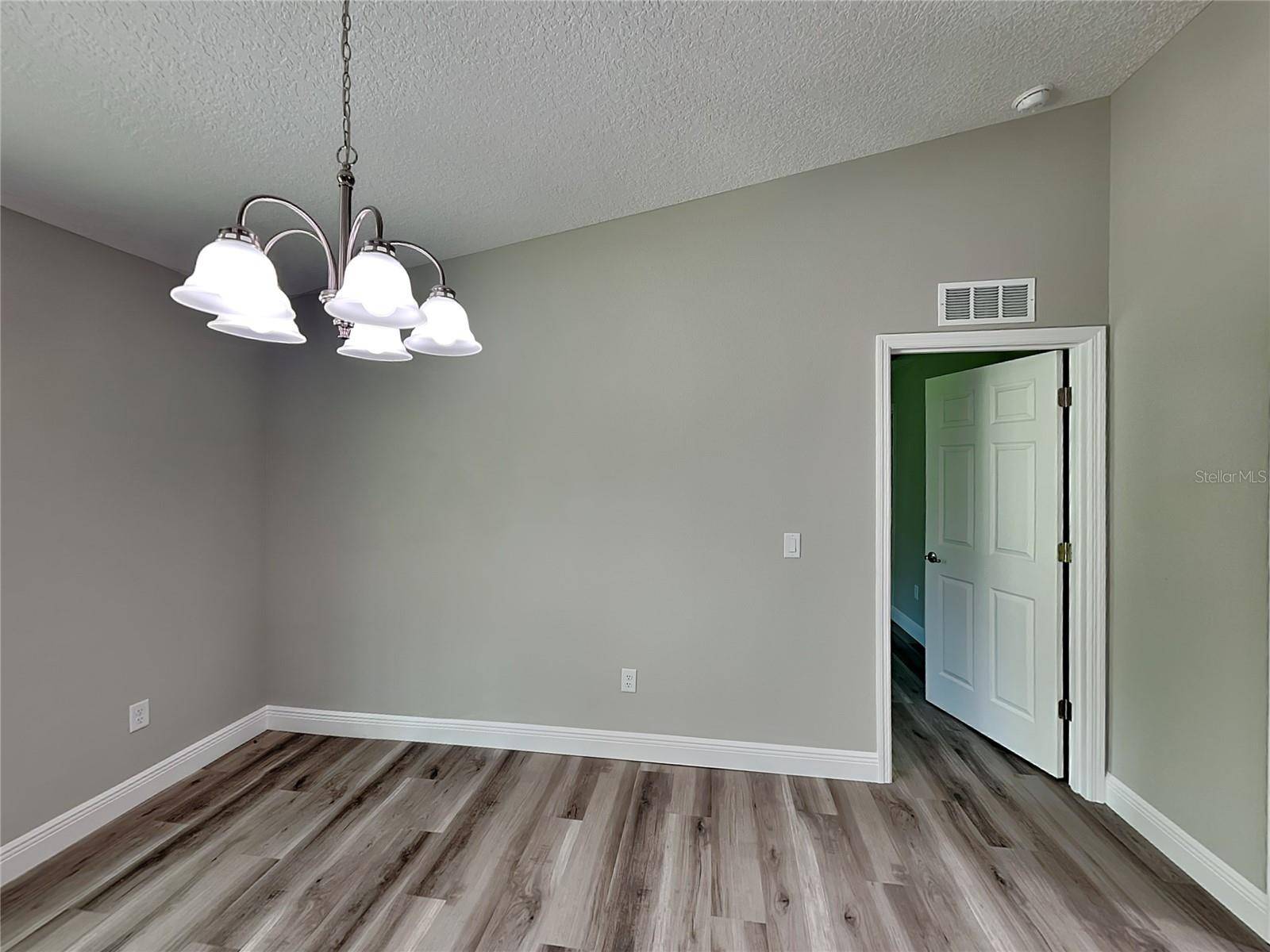 9399 N DEL RIO WAY, Dunnellon, FL 34434