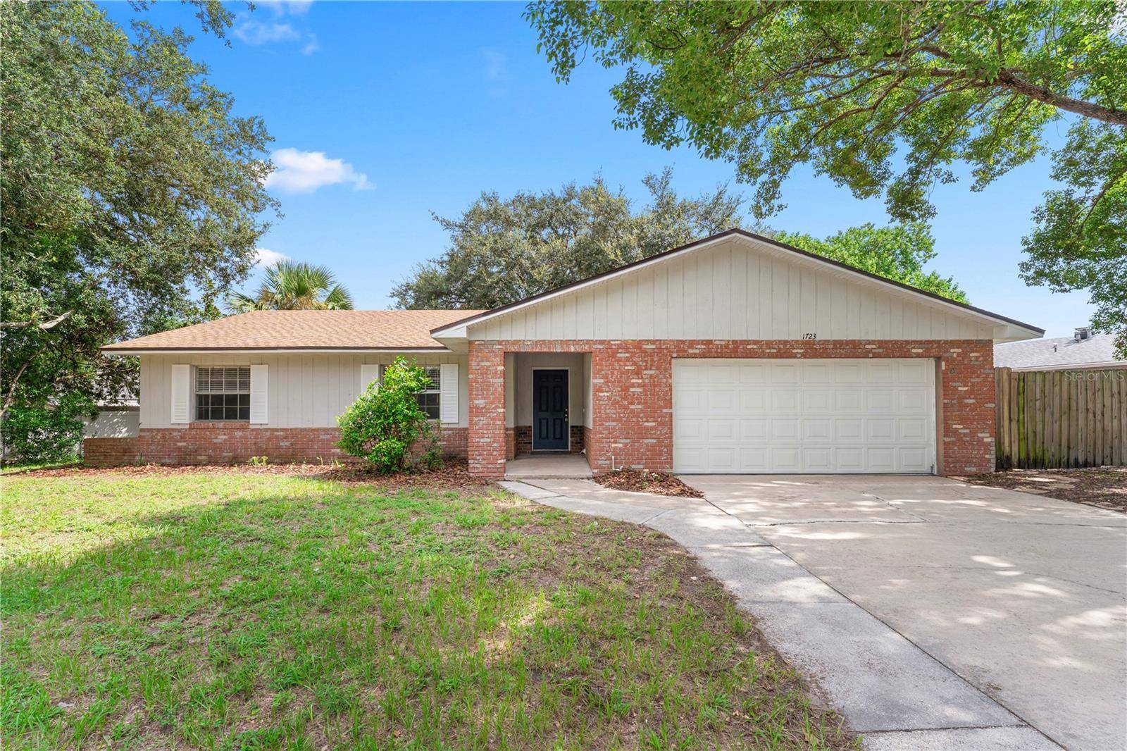 1723 CANTERBURY CIR, Casselberry, FL 32707