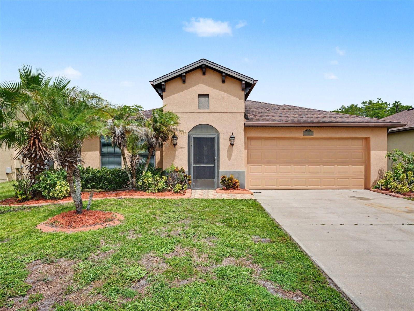 2721 EAGLE CLIFF DR, Kissimmee, FL 34746