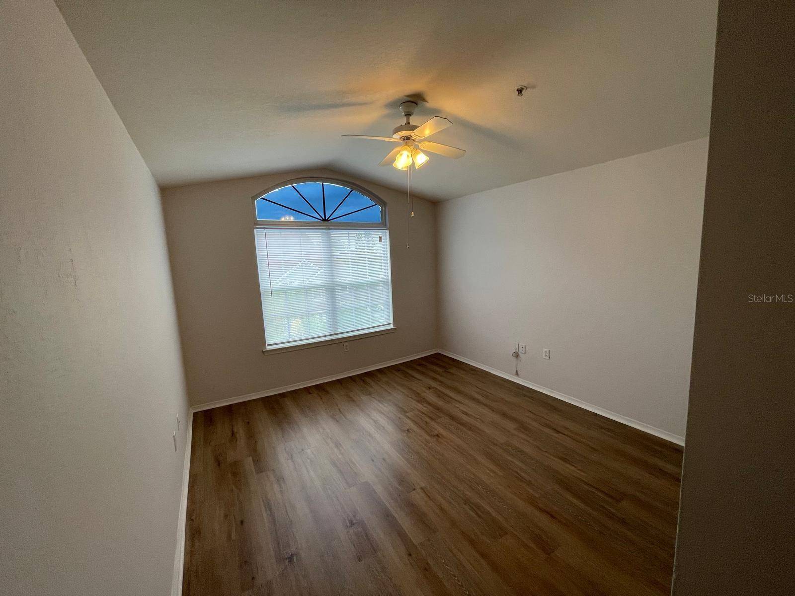 3379 S KIRKMAN RD #1032, Orlando, FL 32811