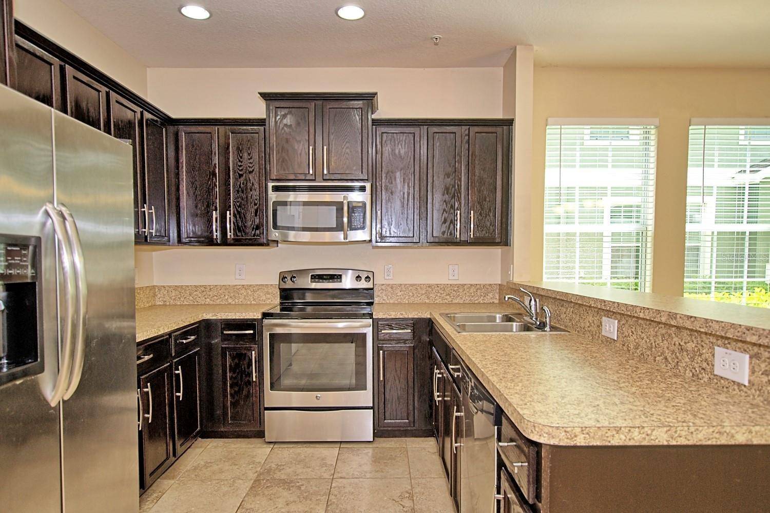 10243 LAKE DISTRICT LN #42C, Orlando, FL 32832