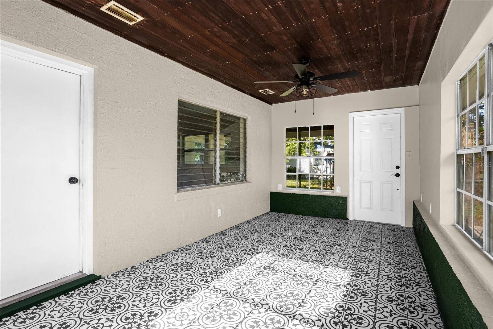 1008 10TH ST, Daytona Beach, FL 32117