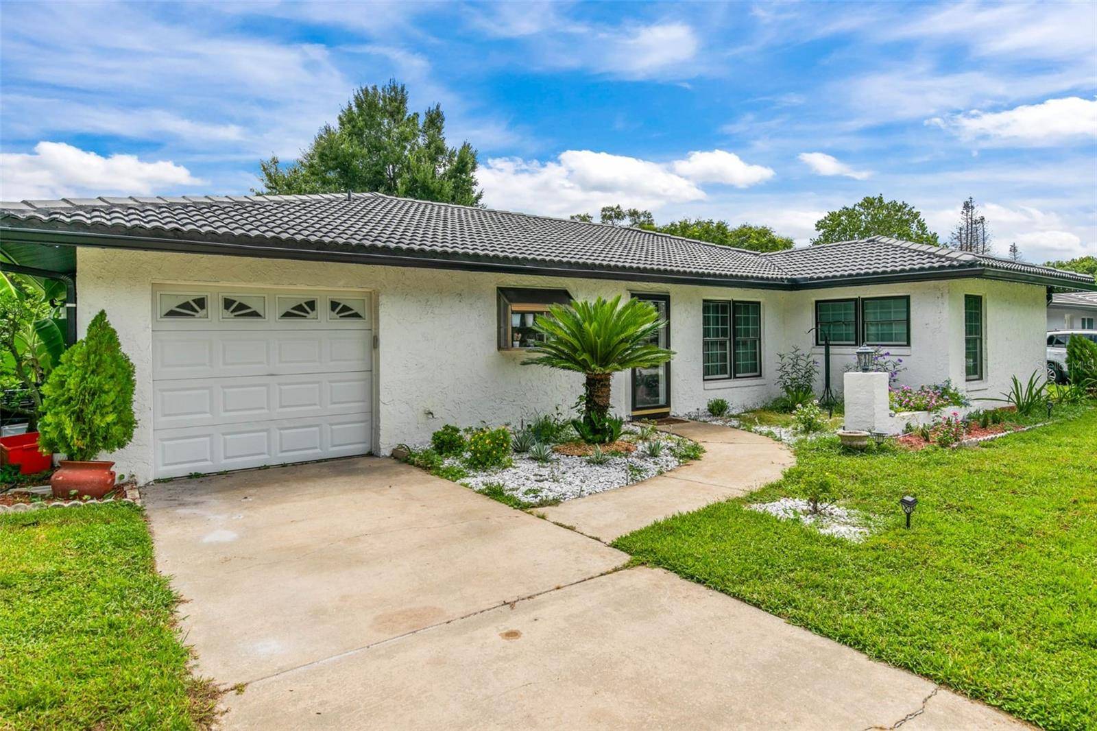 10611 DEERGRASS LN, Orlando, FL 32821