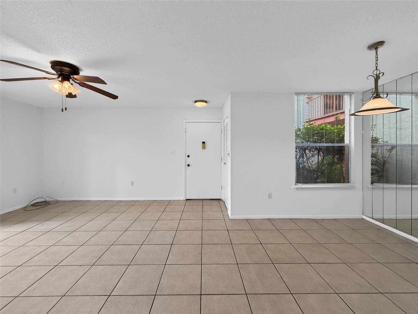 518 ORANGE DR #11, Altamonte Springs, FL 32701