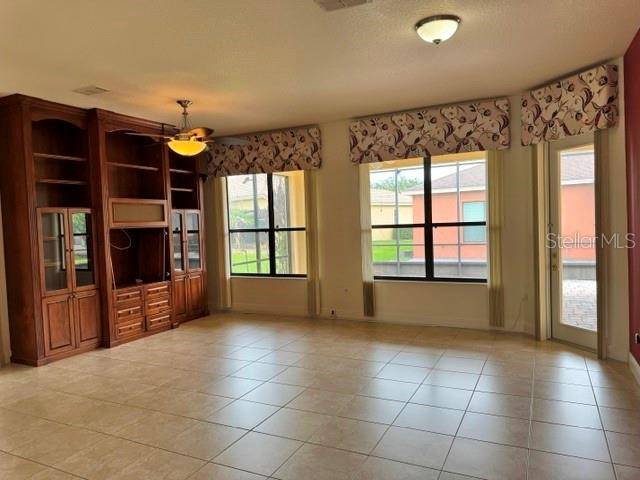 896 BARCELONA DR, Poinciana, FL 34759